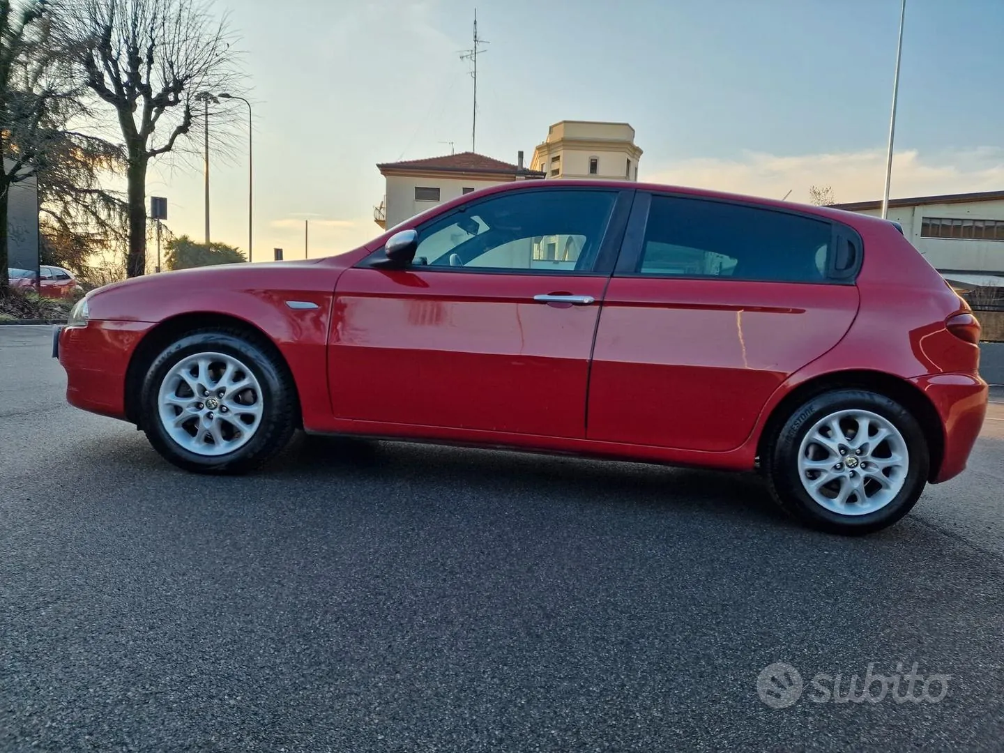 Alfa Romeo 147 2008 photo 4