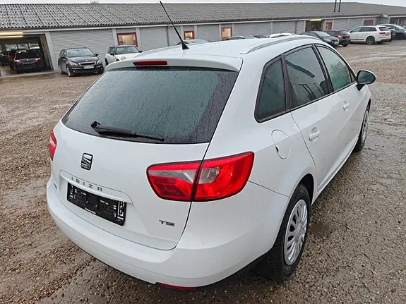 Seat Ibiza 2015 photo 4