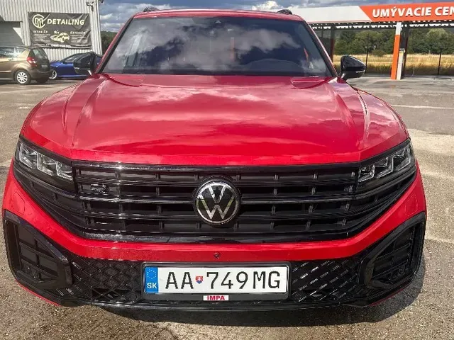 Volkswagen Touareg 2024 photo 2