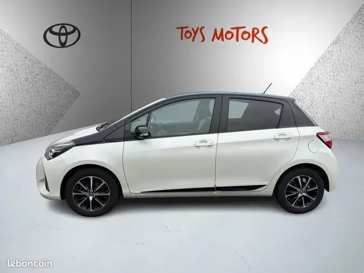 Toyota Yaris 2018 photo 2