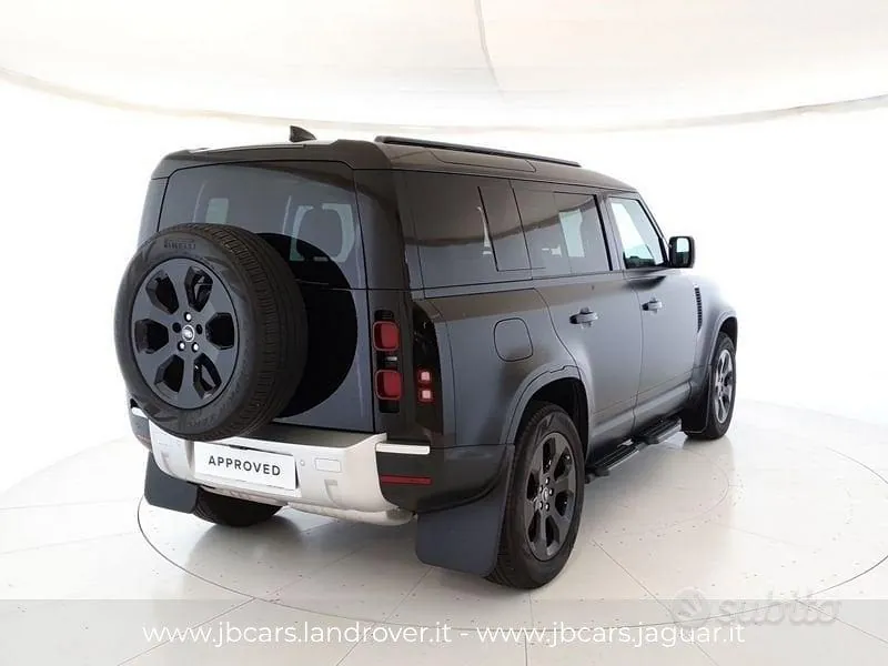 Land Rover Defender 2025 photo 2
