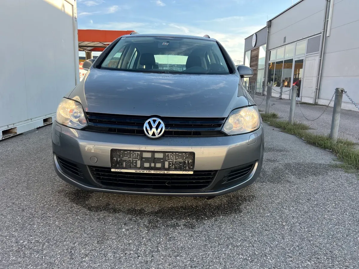 Volkswagen Golf 2009 photo 3
