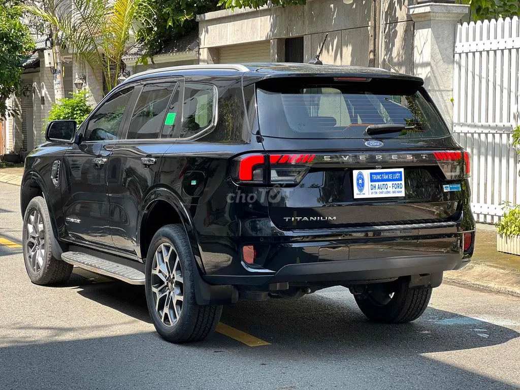 Ford Everest 2022 photo 5