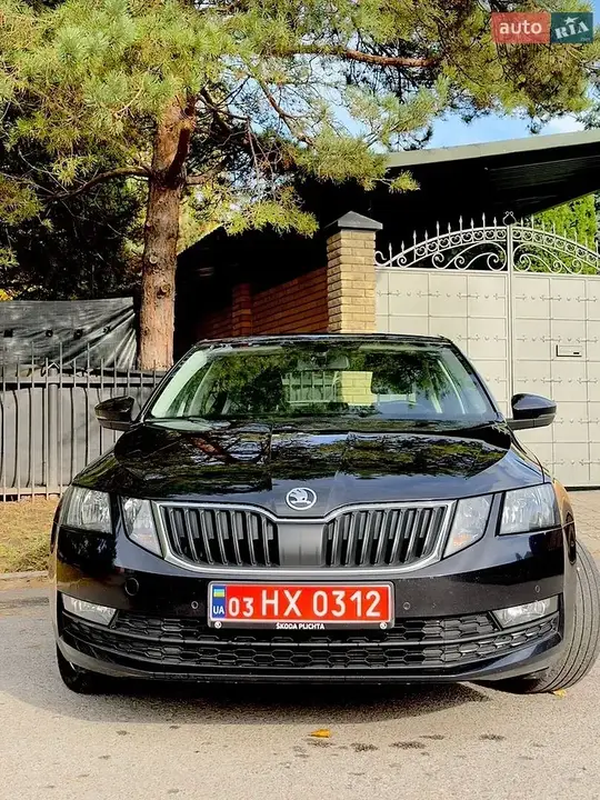Skoda Octavia 2018 photo 2