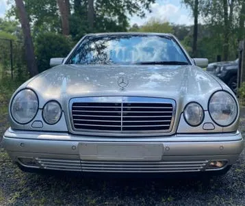 Mercedes-Benz E300