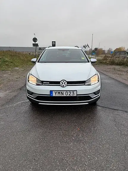 Volkswagen Golf Alltrack 2018 photo 2