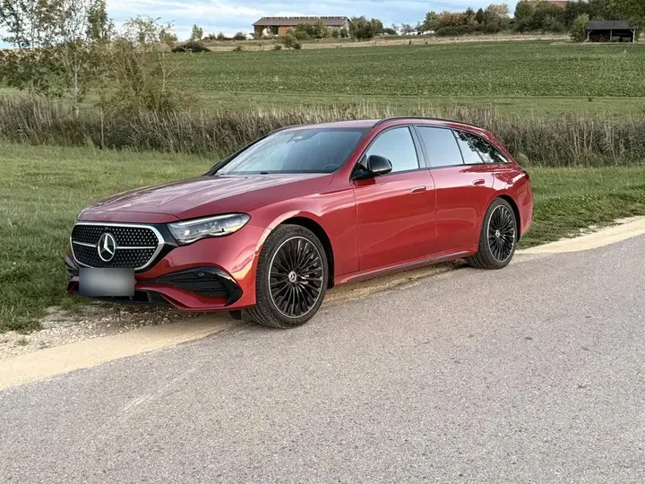 Mercedes-Benz E 300E
