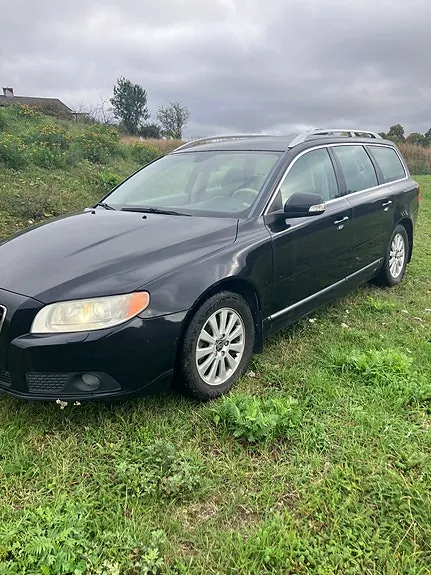Volvo V70 2009 photo 2