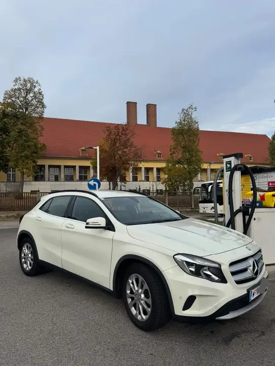 Mercedes-Benz Gla 2016 photo 3