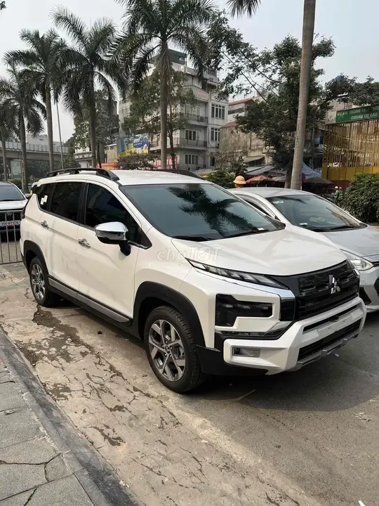 Mitsubishi Xpander Cross