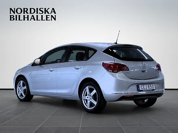 Opel Astra 2014 photo 5