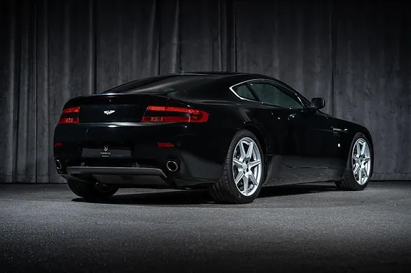 Aston Martin V8 Vantage 2007 photo 4