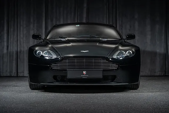 Aston Martin V8 Vantage 2007 photo 2