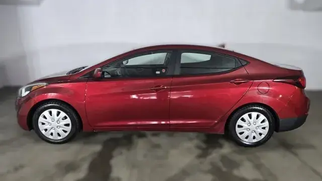 Hyundai Elantra 2016 photo 3