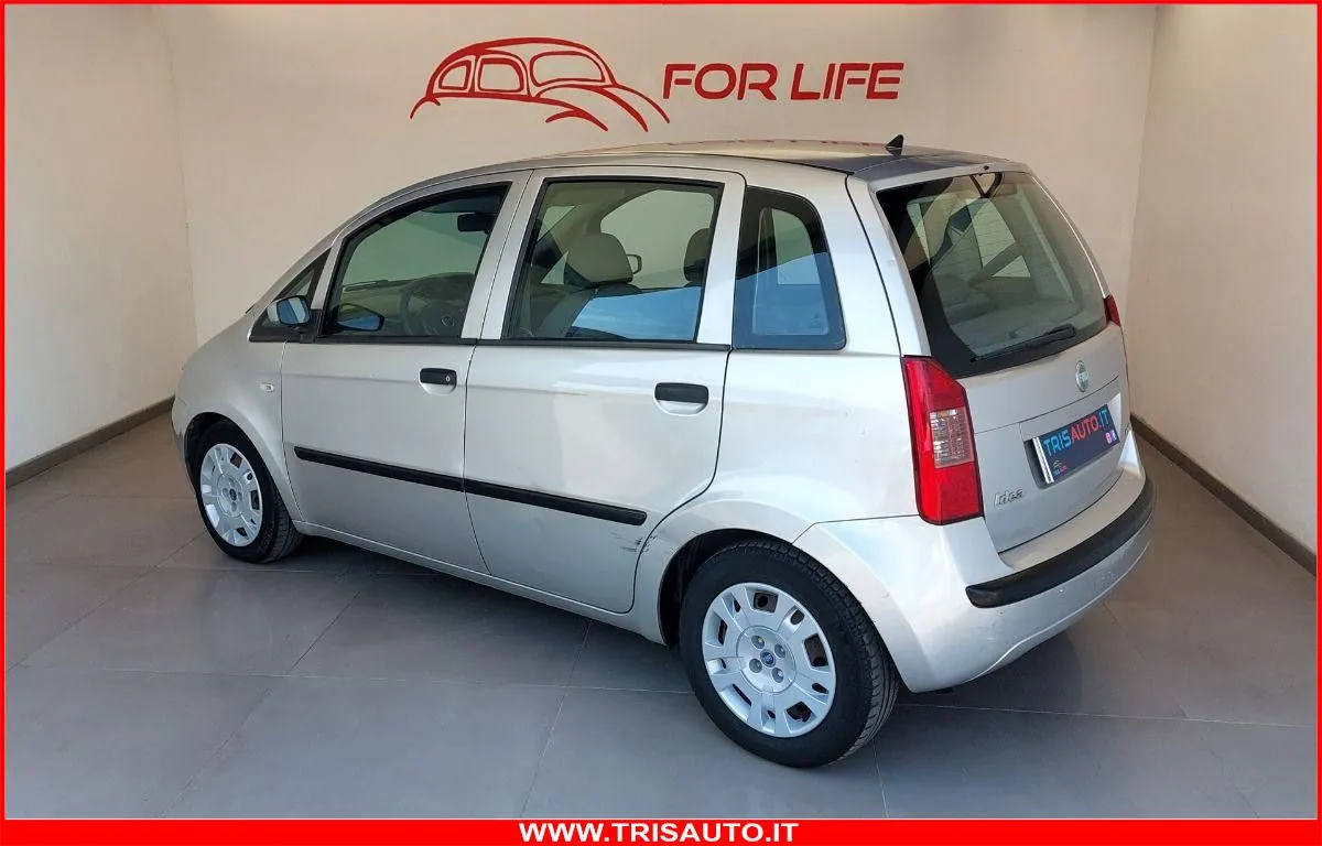 Fiat Idea 2005 photo 2