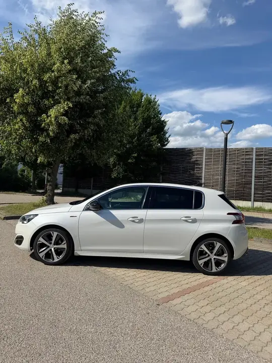 Peugeot 308 2016 photo 2