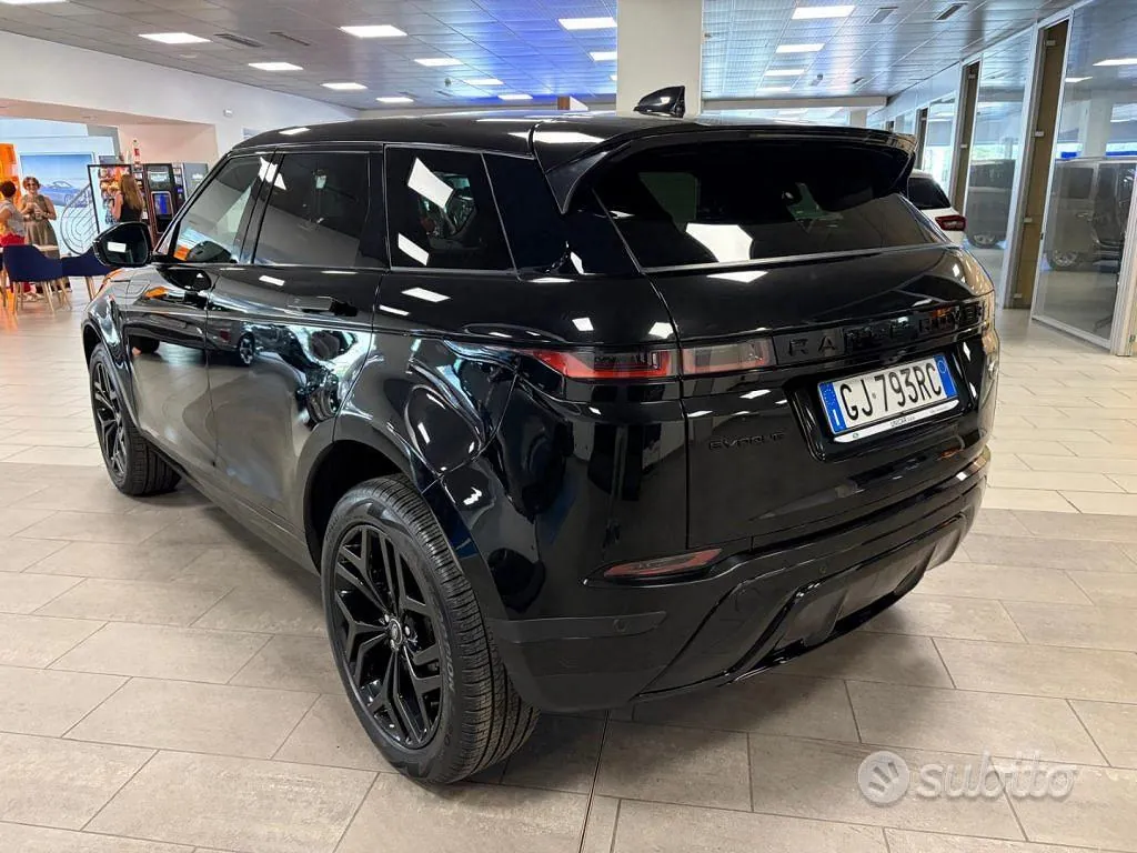 Land Rover Range Rover Evoque 2022 photo 5