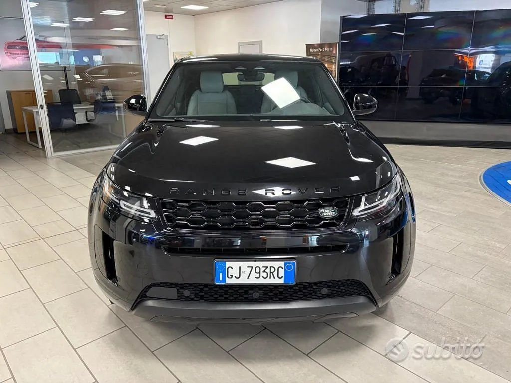 Land Rover Range Rover Evoque 2022 photo 2