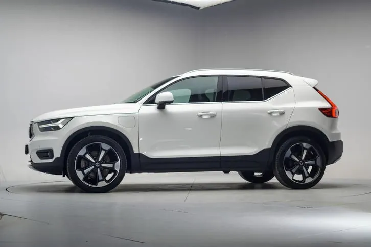 Volvo Xc40 2022 photo 2