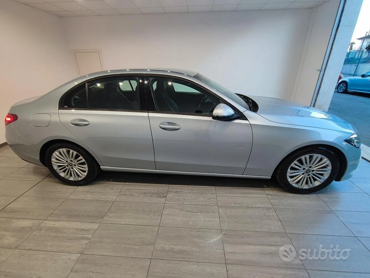 Mercedes-Benz C-Class 2022 photo 4