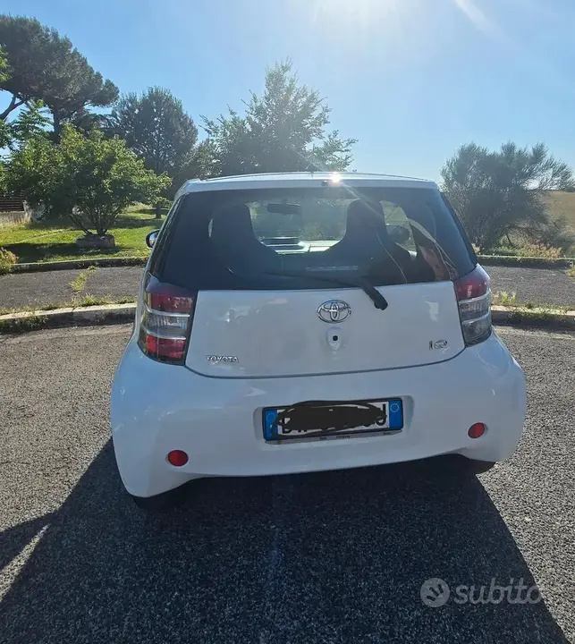 Toyota Iq 2009 photo 5
