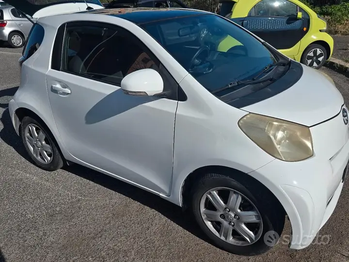 Toyota Iq