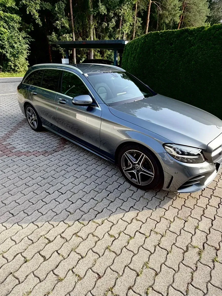 Mercedes-Benz C-Class 2019 photo 2