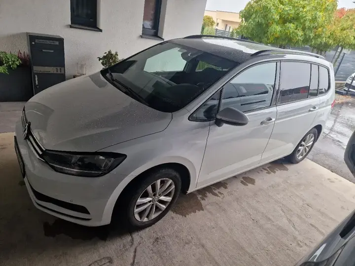 Volkswagen Touran 2016 photo 3