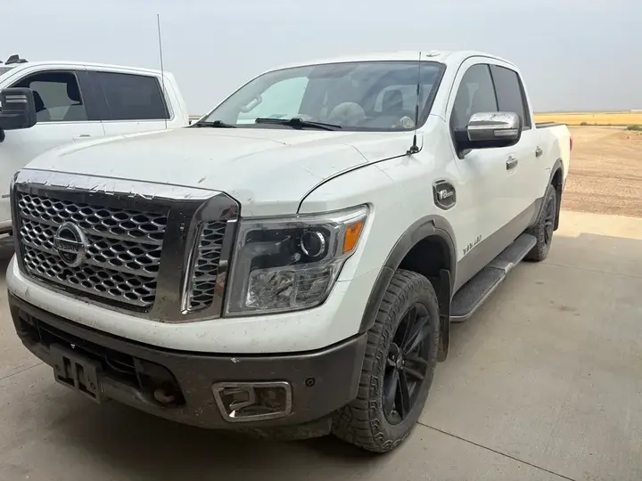Nissan Titan 2017 photo 3