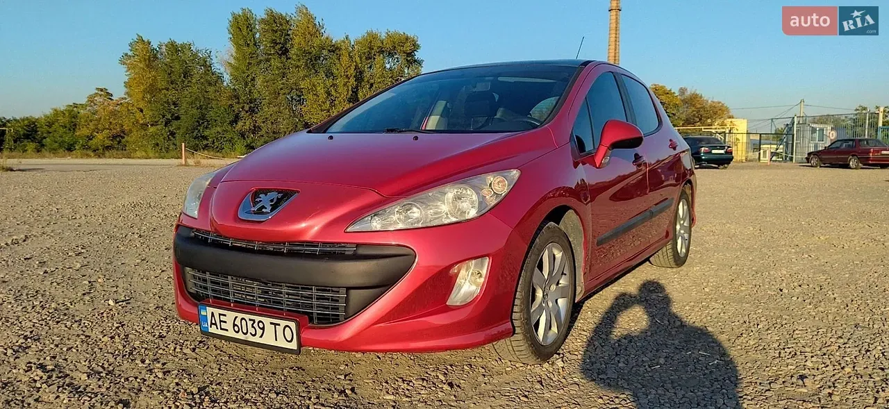 Peugeot 308 2008 photo 2