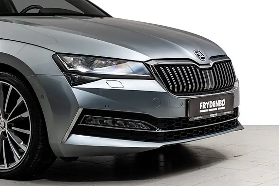 Skoda Superb 2020 photo 3