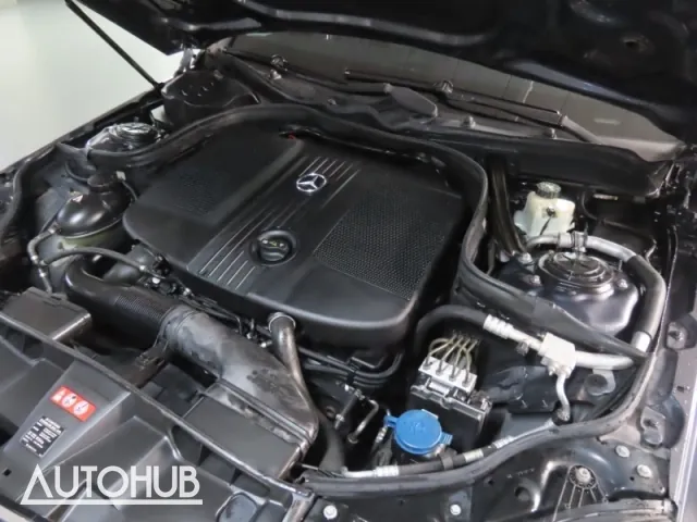 Mercedes-Benz E-Class 2011 photo 5