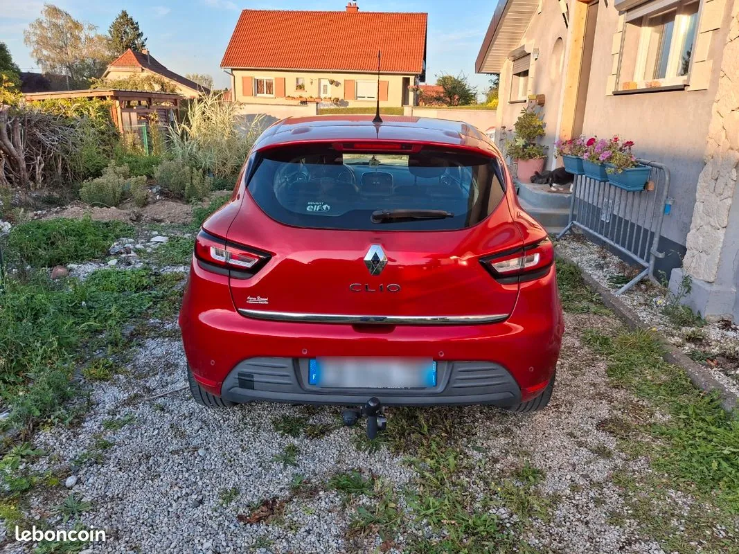 Renault Clio 2018 photo 2