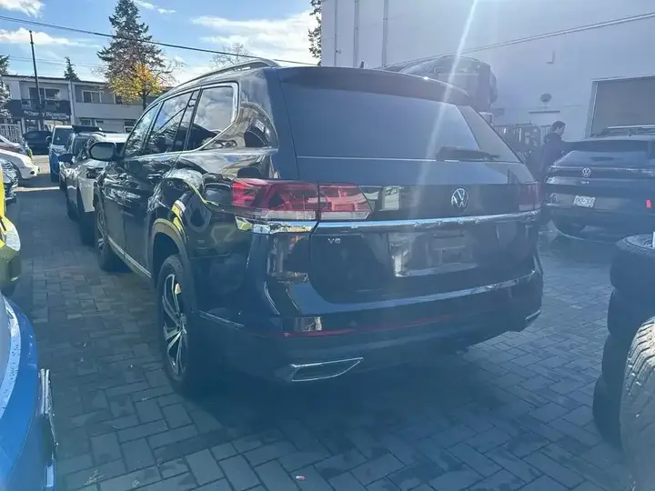 Volkswagen Atlas 2023 photo 2