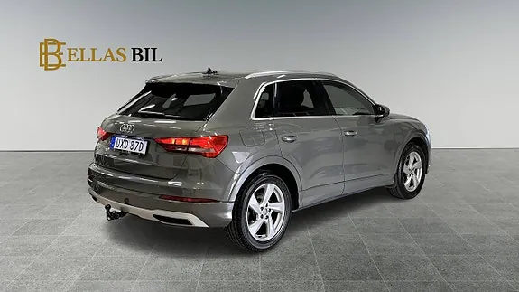 Audi Q3 2019 photo 5