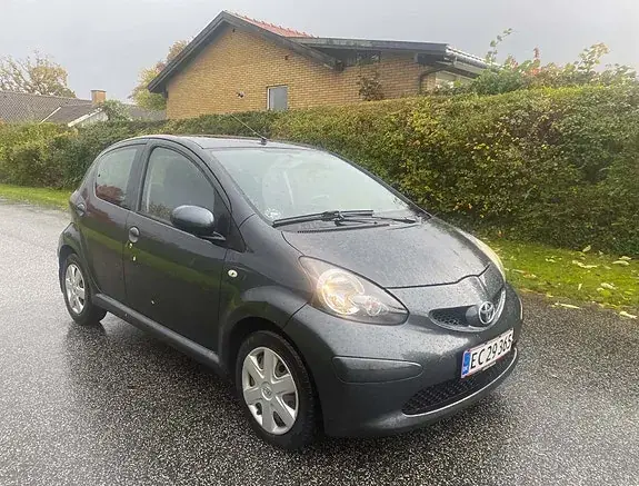 Toyota Aygo 2008 photo 3