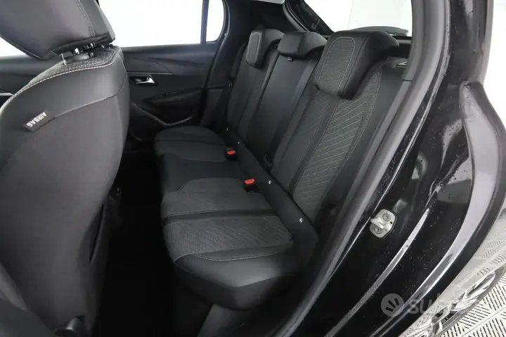 Peugeot 208 2024 photo 3