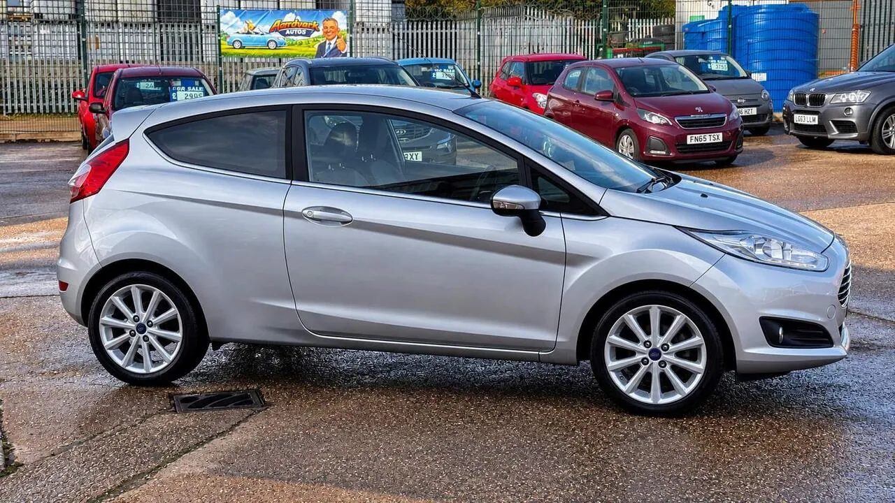 Ford Fiesta 2015 photo 5
