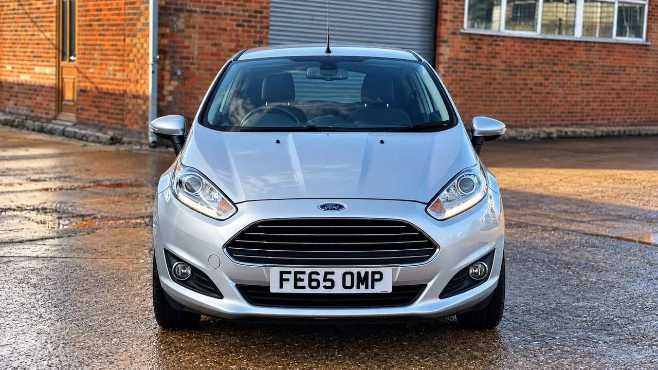 Ford Fiesta 2015 photo 3