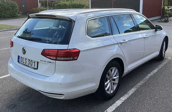 Volkswagen Passat 2016 photo 2