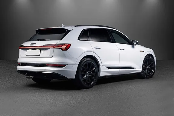 Audi E-Tron 2022 photo 2