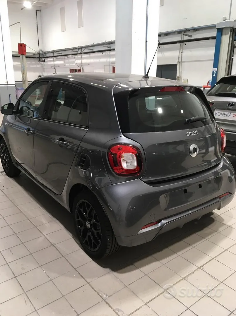 Smart Forfour 2019 photo 3
