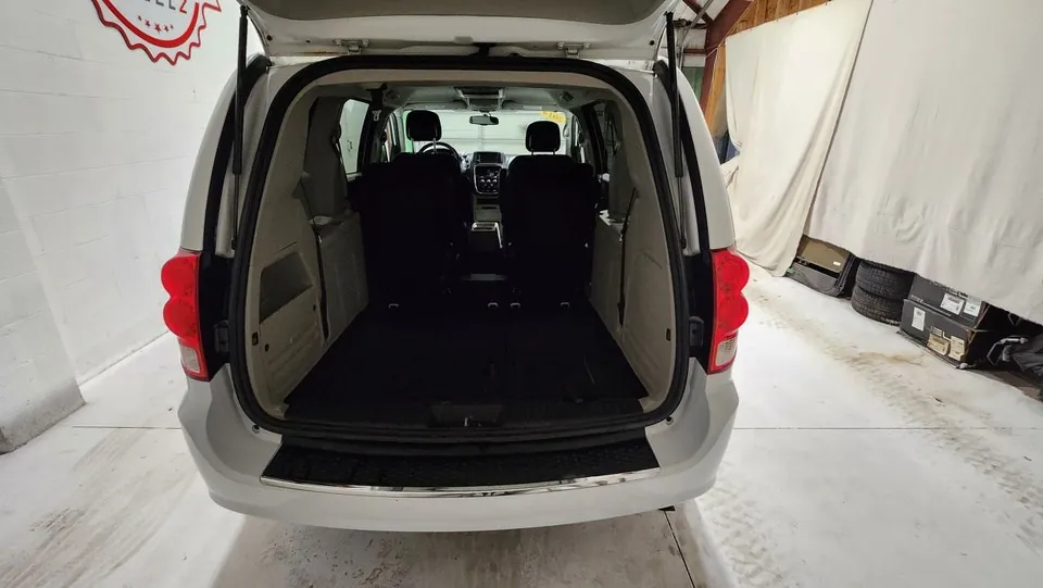 Dodge Grand Caravan 2014 photo 4