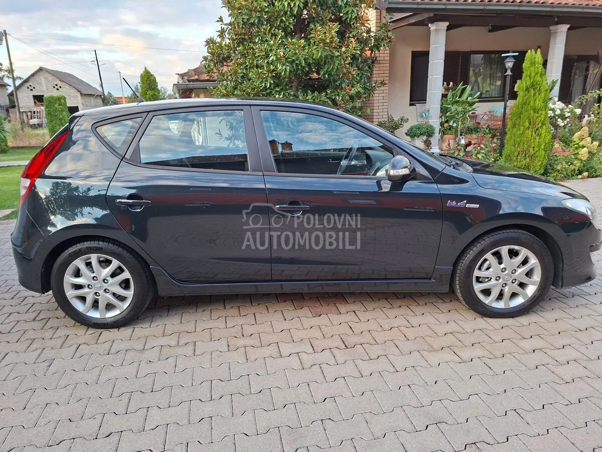 Hyundai I30 2011 photo 2