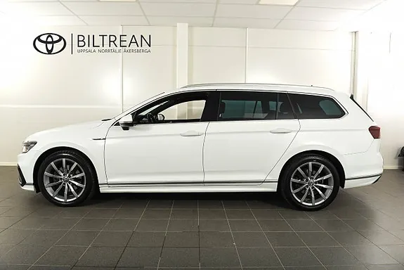Volkswagen Passat 2022 photo 3