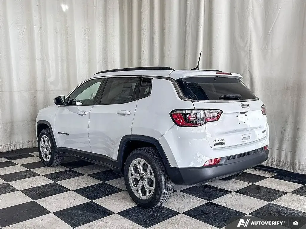Jeep Compass 2026 photo 4