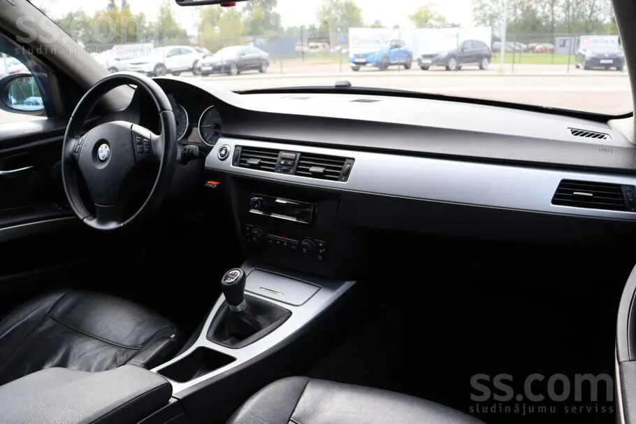 BMW 320 2005 photo 5