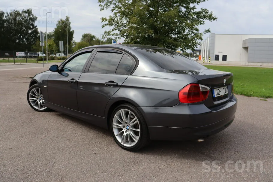 BMW 320 2005 photo 3
