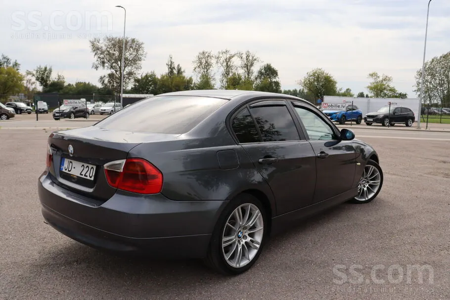 BMW 320 2005 photo 4
