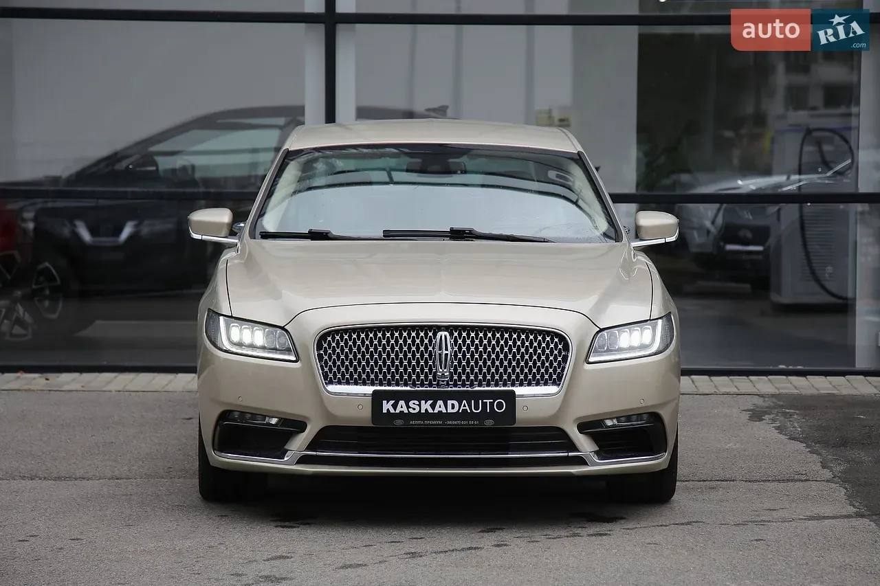 Lincoln Continental 2017 photo 2